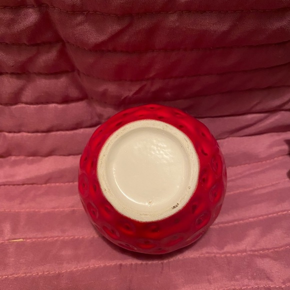 Strawberry Shaped Vintage Condiment Dish - Picture 5 of 5